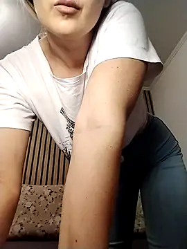 Snapshot of Mayaaaaaa_ chatting on November 28, 2025, 7:52 am Mayaaaaaa online show from November 28, 2025, 7:52 am