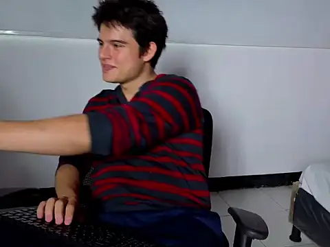 invincible200 online show from October 12, 2025, 2:51 pm