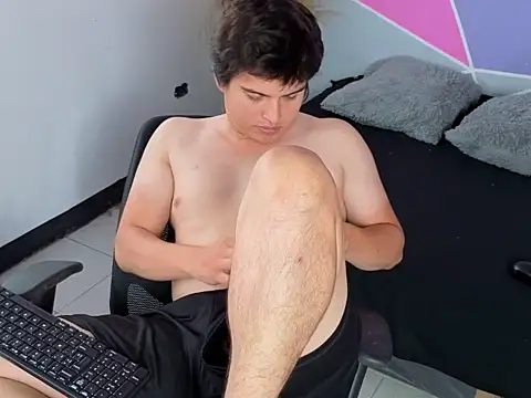 invincible200 online show from November 13, 2025, 3:38 pm