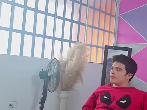 invincible200 online show from September 19, 2025, 1:37 pm