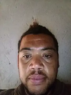 Snapshot of Craydon12 chatting on November 15, 2025, 9:02 am Craydon12 online show from November 15, 2025, 9:02 am