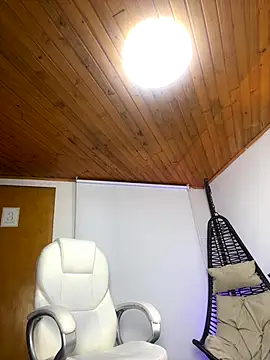 Snapshot of Vanessa_teen chatting on September 27, 2025, 10:27 pm Vanessa teen online show from September 27, 2025, 10:27 pm