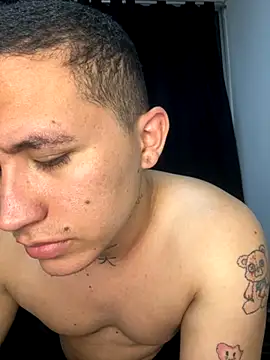 Kurtxxx22 online show from September 18, 2025, 4:15 am