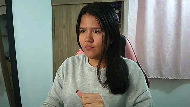 Oliviawatson1 online show from January 15, 2026, 12:19 pm