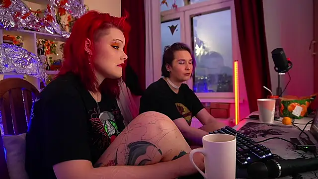 Snapshot of Sova173 chatting on December 3, 2025, 1:21 pm Sova173 online show from December 3, 2025, 1:21 pm