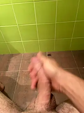 Snapshot of Pollon1994 chatting on September 28, 2025, 2:46 pm Pollon1994 online show from September 28, 2025, 2:46 pm