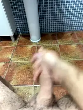 Snapshot of Pollon1994 chatting on November 28, 2025, 10:54 pm Pollon1994 online show from November 28, 2025, 10:54 pm