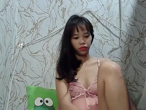 sweetdolly27 online show from January 6, 2026, 7:40 pm