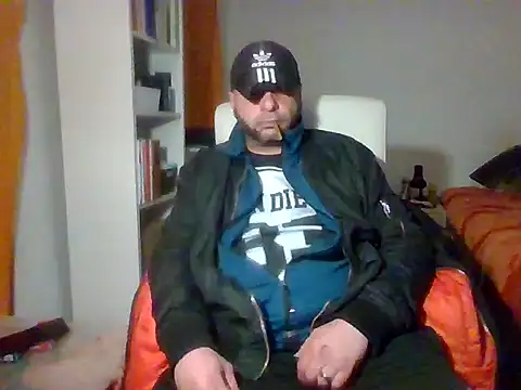 Snapshot of SmokedAlloy2 chatting on March 22, 2026, 11:17 pm SmokedAlloy2 online show from March 22, 2026, 11:17 pm