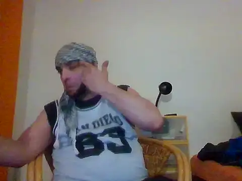 Snapshot of SmokedAlloy2 chatting on March 5, 2026, 12:18 am SmokedAlloy2 online show from March 5, 2026, 12:18 am