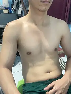 Snapshot of ieat_monsters chatting on November 14, 2025, 6:06 am ieat monsters online show from November 14, 2025, 6:06 am