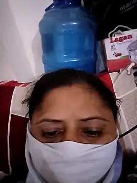 Snapshot of Sexey-Rani chatting on October 8, 2025, 3:24 pm Sexey-Rani online show from October 8, 2025, 3:24 pm