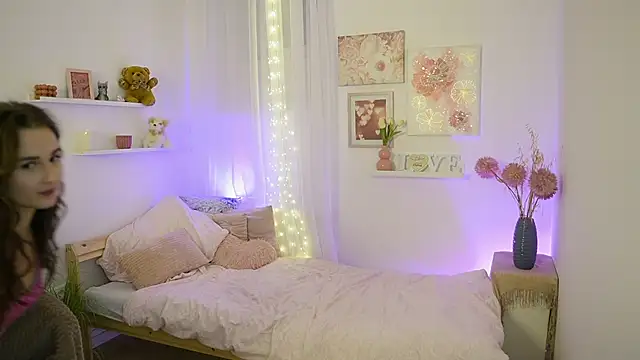 Annita Grey online show from November 9, 2025, 8:13 pm