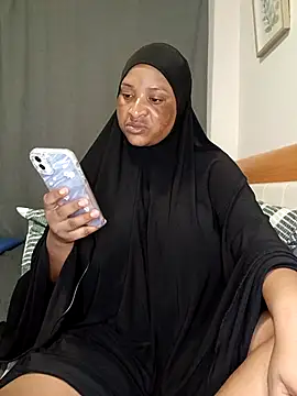 Sweetbxxx24 online show from April 11, 2026, 11:08 pm