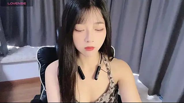 Snapshot of Cicicici-cc chatting on November 3, 2025, 2:39 am Cicicici-cc online show from November 3, 2025, 2:39 am