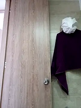 Snapshot of DiosaFortuna chatting on November 5, 2025, 1:14 pm DiosaFortuna online show from November 5, 2025, 1:14 pm