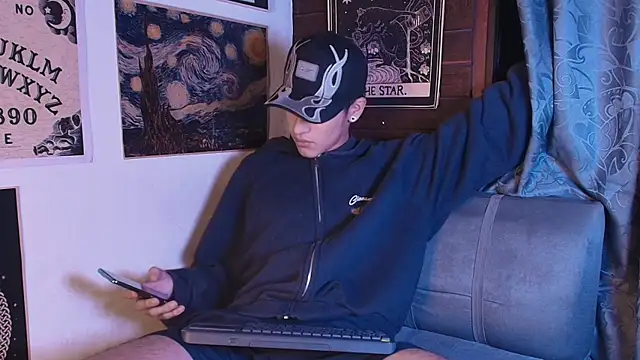 Snapshot of _realwav chatting on September 24, 2025, 3:13 am realwav online show from September 24, 2025, 3:13 am