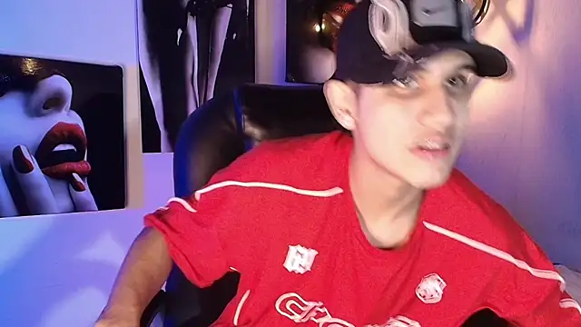 Snapshot of _realwav chatting on November 2, 2025, 5:56 am realwav online show from November 2, 2025, 5:56 am