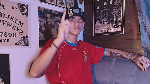 Snapshot of _realwav chatting on September 9, 2025, 4:00 am realwav online show from September 9, 2025, 4:00 am