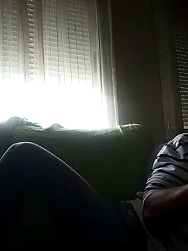 Snapshot of Villena_jm91 chatting on September 29, 2025, 2:44 pm Villena jm91 online show from September 29, 2025, 2:44 pm