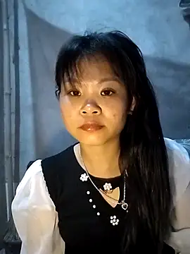 Snapshot of LinhNa999 chatting on February 15, 2026, 12:15 pm LinhNa999 online show from February 15, 2026, 12:15 pm