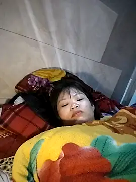 Snapshot of LinhNa999 chatting on January 8, 2026, 12:44 pm LinhNa999 online show from January 8, 2026, 12:44 pm