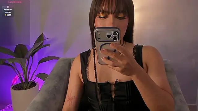 samycute  online show from March 14, 2026, 5:41 pm