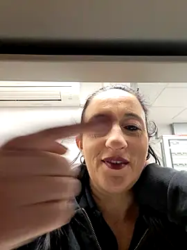 monella821 online show from December 5, 2025, 5:22 pm