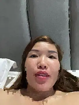 Snapshot of Sunny_lotus chatting on July 18, 2026, 11:57 pm Sunny lotus online show from July 18, 2026, 11:57 pm