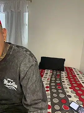 golden girl house online show from February 24, 2026, 9:26 pm