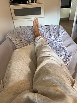 Snapshot of Manu97k chatting on December 1, 2025, 8:26 am Manu97k online show from December 1, 2025, 8:26 am