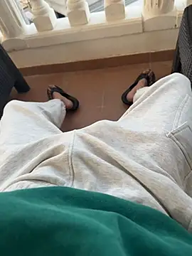 Snapshot of Manu97k chatting on November 15, 2025, 8:07 am Manu97k online show from November 15, 2025, 8:07 am