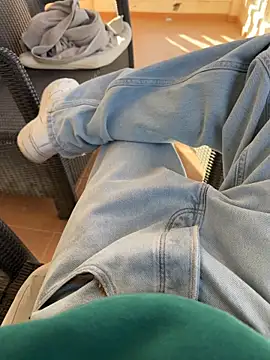 Snapshot of Manu97k chatting on November 12, 2025, 9:02 am Manu97k online show from November 12, 2025, 9:02 am