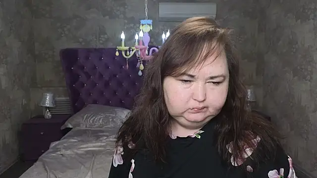 Snapshot of Eloisa_Eliot chatting on November 18, 2025, 5:38 pm Eloisa Eliot online show from November 18, 2025, 5:38 pm