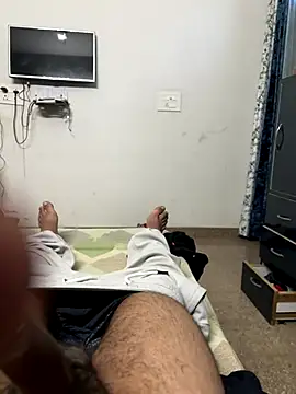 Snapshot of Hotguyforfun chatting on December 15, 2025, 11:27 am Hotguyforfun online show from December 15, 2025, 11:27 am