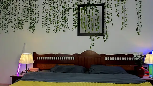 Snapshot of Ariana_Spring chatting on September 23, 2025, 2:07 am Ariana Spring online show from September 23, 2025, 2:07 am