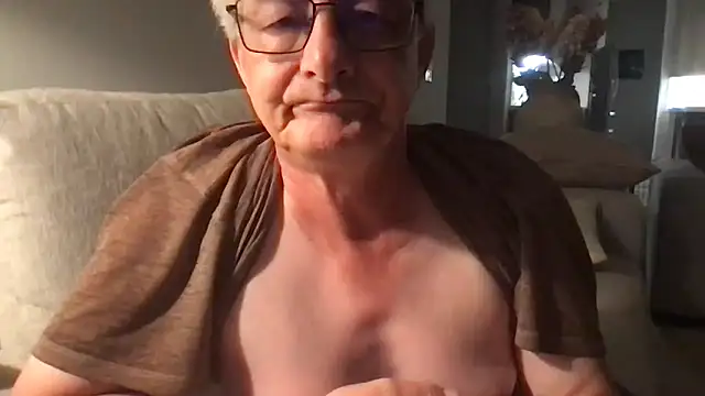 Daddy Mike69 online show from April 19, 2026, 5:30 am