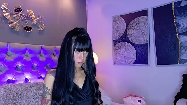 Snapshot of athziry_g chatting on November 21, 2025, 5:17 am athziry g online show from November 21, 2025, 5:17 am