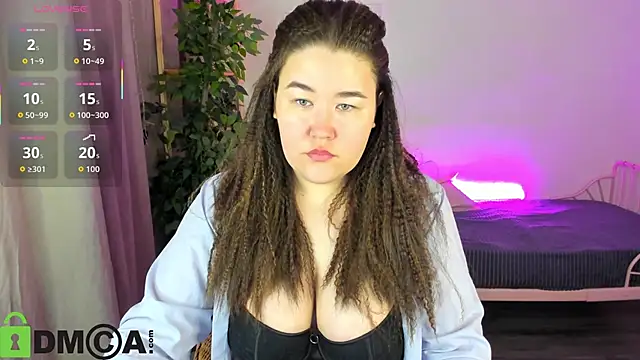 Tara Torres online show from November 30, 2025, 12:33 am