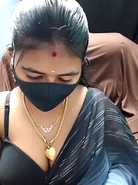 Snapshot of Tamil_Lotus chatting on February 12, 2026, 5:02 pm Tamil Lotus online show from February 12, 2026, 5:02 pm