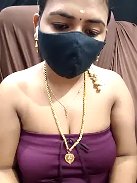 Snapshot of Tamil_Lotus chatting on December 22, 2025, 5:02 pm Tamil Lotus online show from December 22, 2025, 5:02 pm