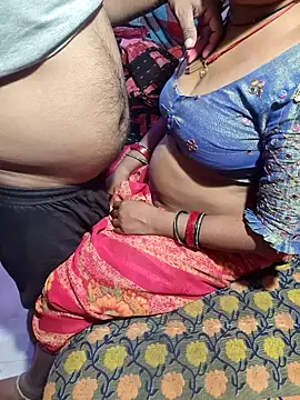 Snapshot of Sonabhabhi96 chatting on July 8, 2026, 3:45 pm Sonabhabhi96 online show from July 8, 2026, 3:45 pm