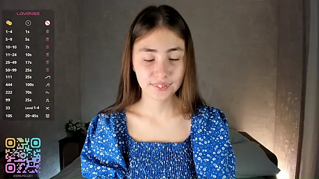 Snapshot of LynetteDanley chatting on October 19, 2025, 4:54 pm LynetteDanley online show from October 19, 2025, 4:54 pm