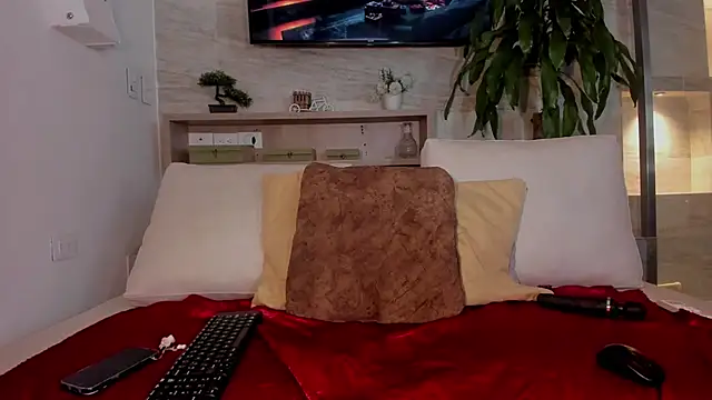 Snapshot of EllyMiller chatting on November 22, 2025, 3:16 am EllyMiller online show from November 22, 2025, 3:16 am