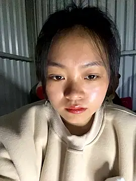 Julia-Elsa online show from January 15, 2026, 10:07 am