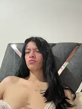 LiaCollings online show from May 27, 2026, 11:17 am