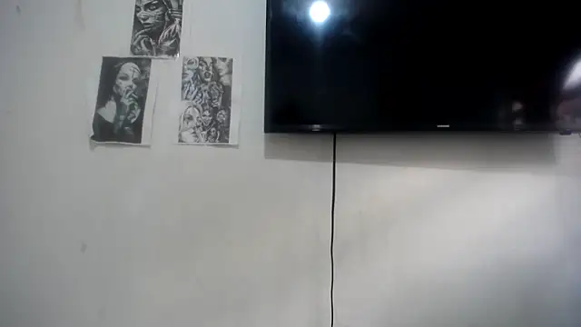 Snapshot of Foxy_Lovex chatting on December 17, 2025, 9:20 pm Foxy Lovex online show from December 17, 2025, 9:20 pm