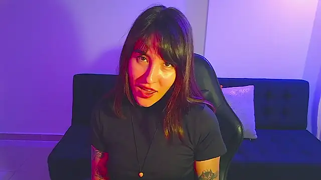 Snapshot of Yulienneg chatting on February 27, 2026, 3:29 am Yulienneg online show from February 27, 2026, 3:29 am