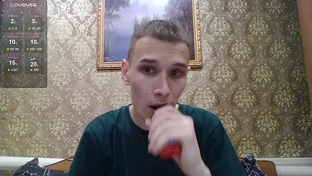 Snapshot of your___honeyy chatting on October 28, 2025, 9:19 am your honeyy online show from October 28, 2025, 9:19 am