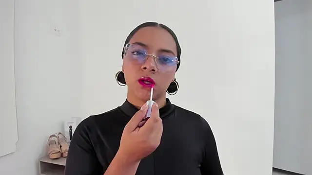 Snapshot of Angellit_Afrodita_ chatting on November 26, 2025, 11:21 am Angellit Afrodita online show from November 26, 2025, 11:21 am